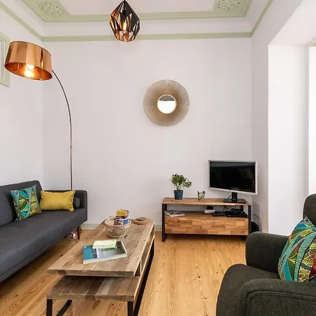 Guestready - Contemporary Apt In Central Apartamento
